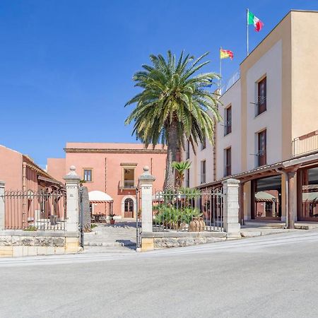 Villa Zina Family Resort Custonaci Bagian luar foto