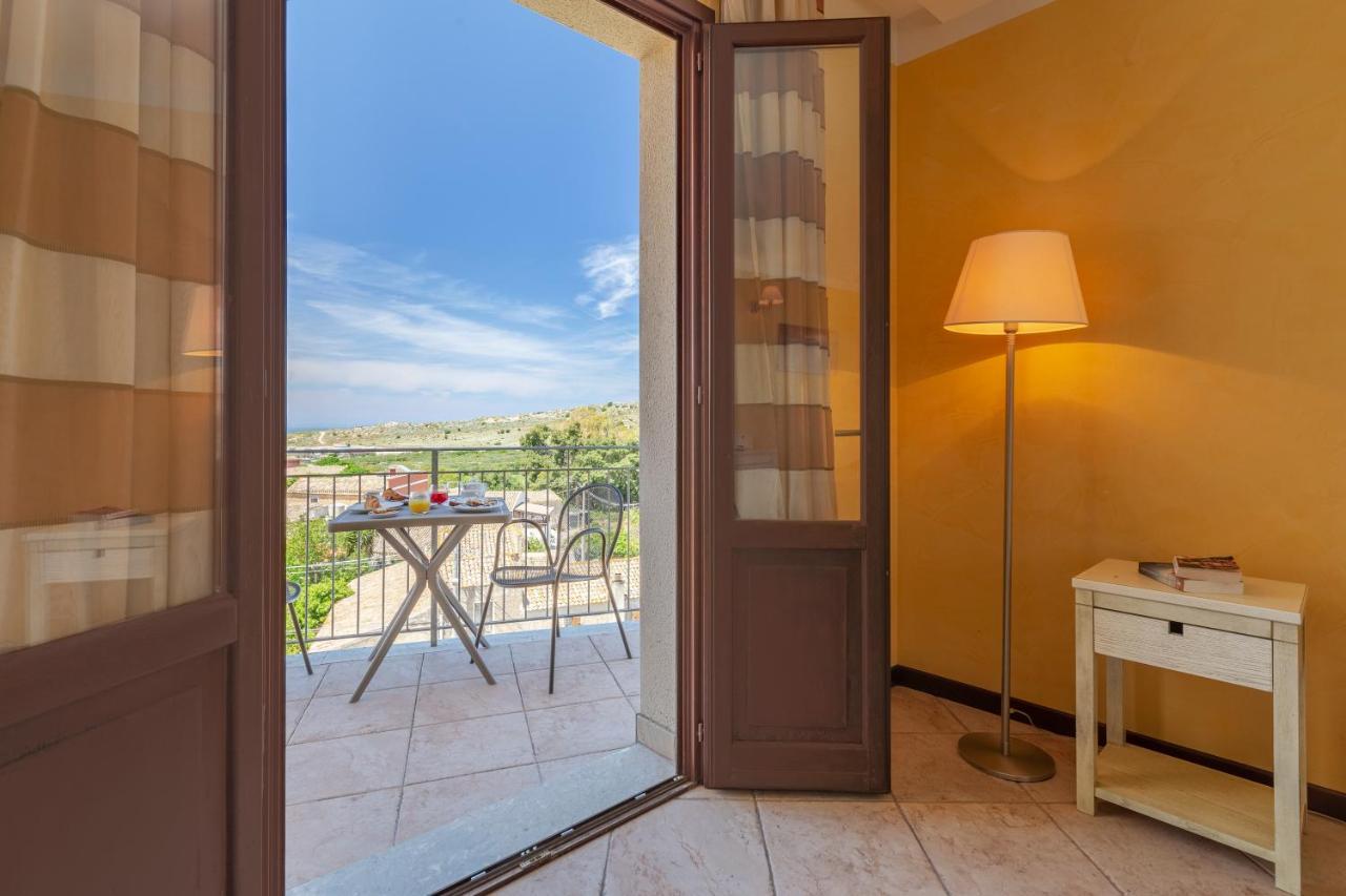 Villa Zina Family Resort Custonaci Bagian luar foto