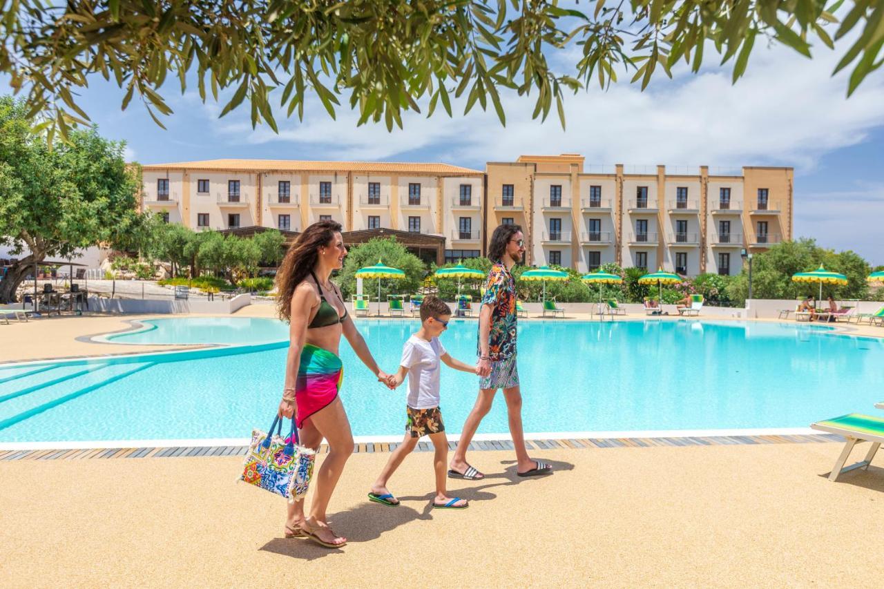 Villa Zina Family Resort Custonaci Bagian luar foto