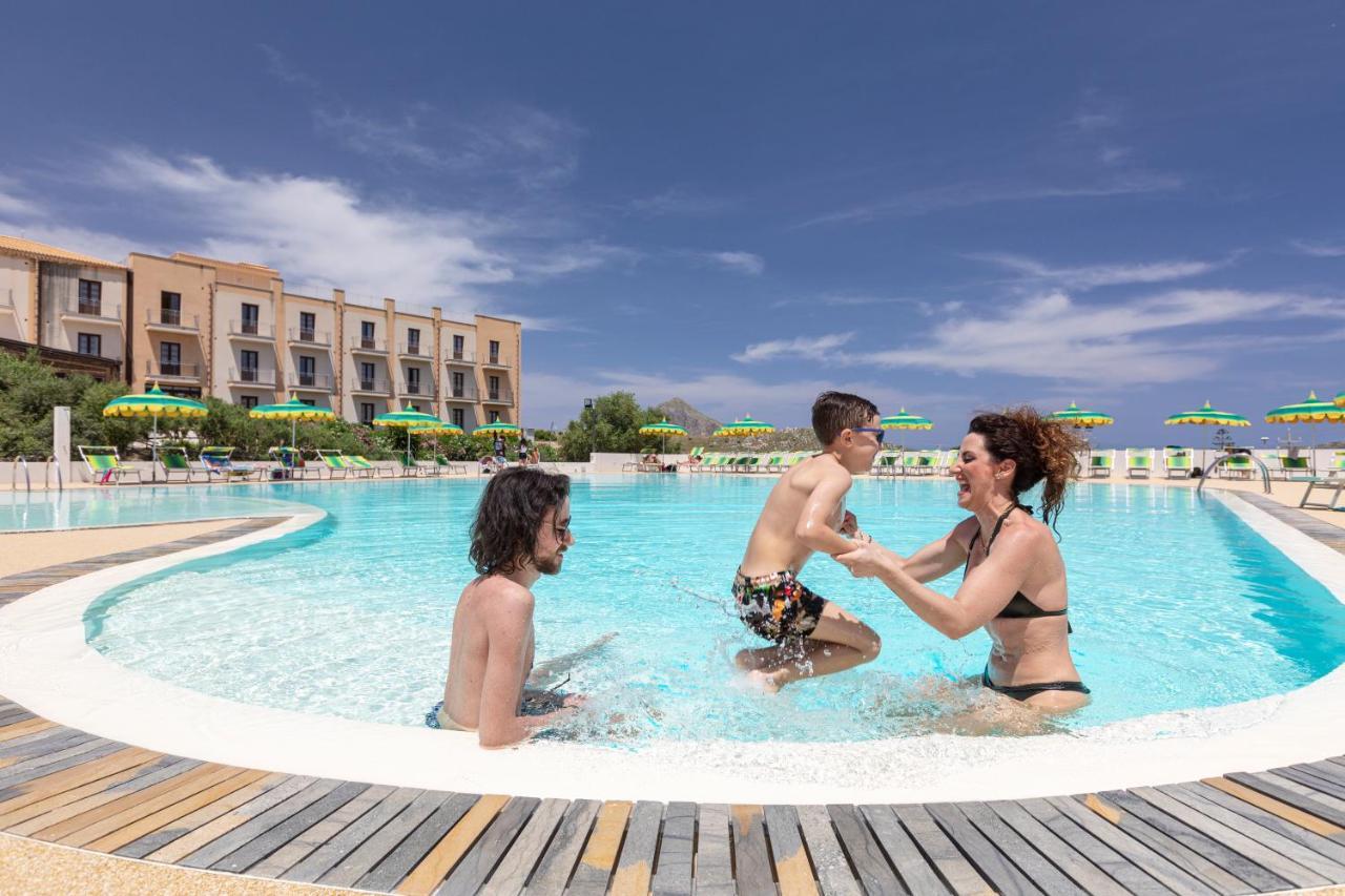 Villa Zina Family Resort Custonaci Bagian luar foto