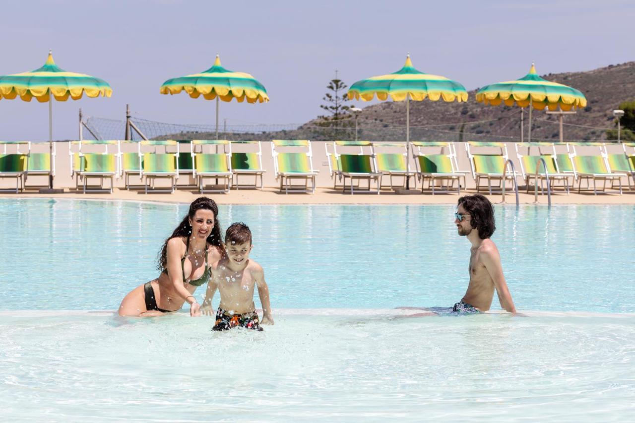 Villa Zina Family Resort Custonaci Bagian luar foto