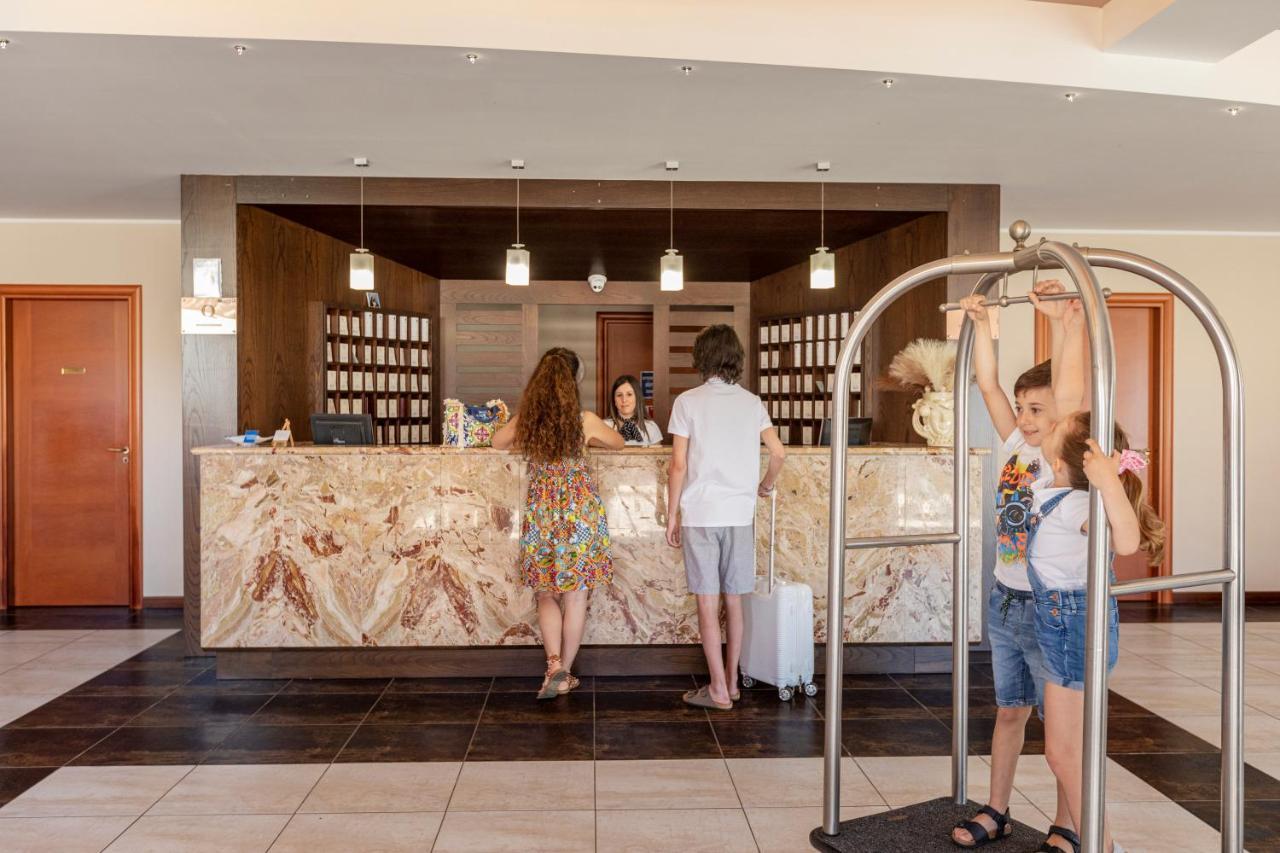 Villa Zina Family Resort Custonaci Bagian luar foto