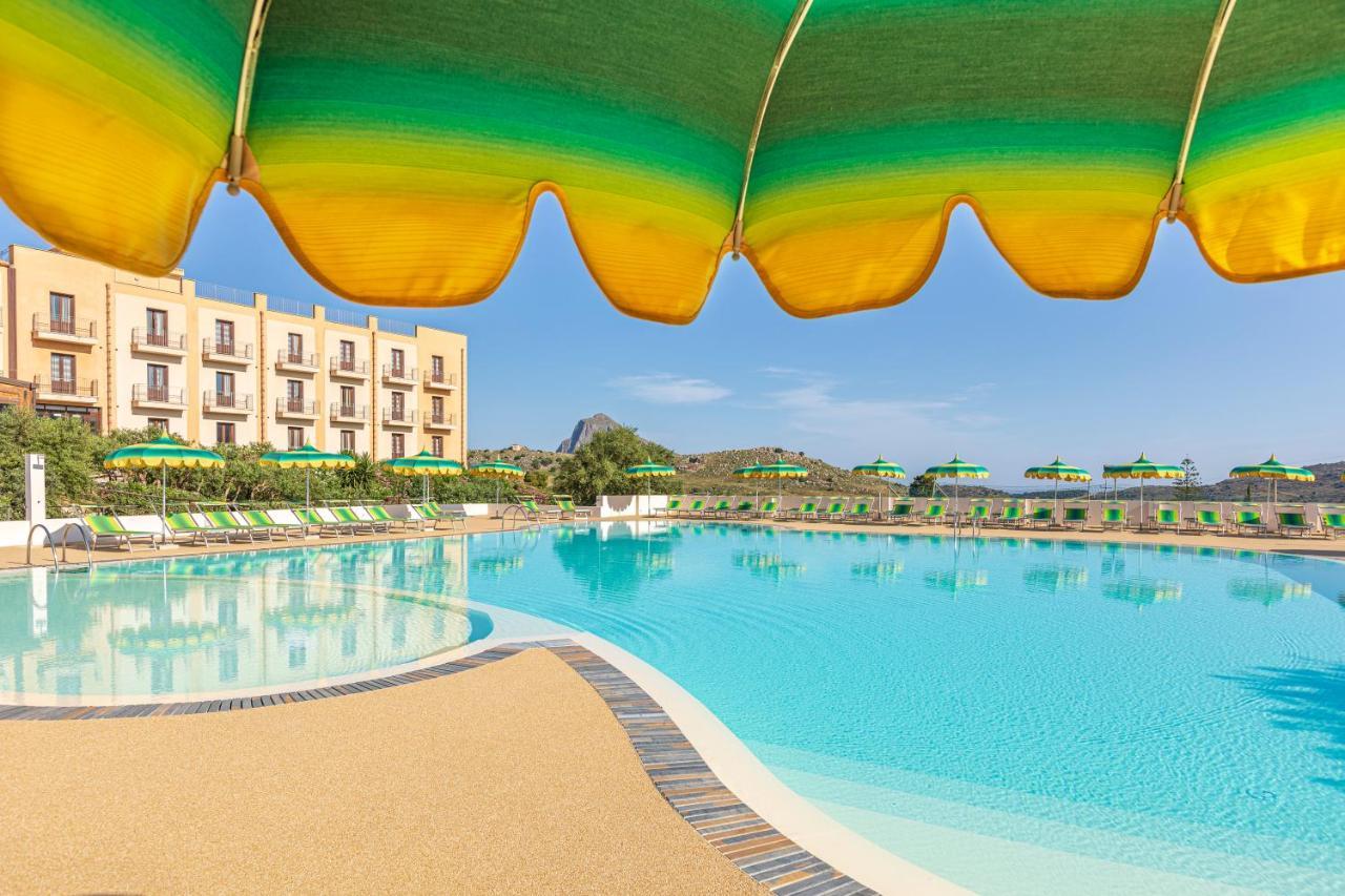 Villa Zina Family Resort Custonaci Bagian luar foto